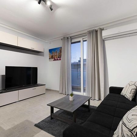 Luxurious & Spacious 2Bd Accomodation At The Podium - Yacht Marina Area, Close To Valletta 姆西达 外观 照片