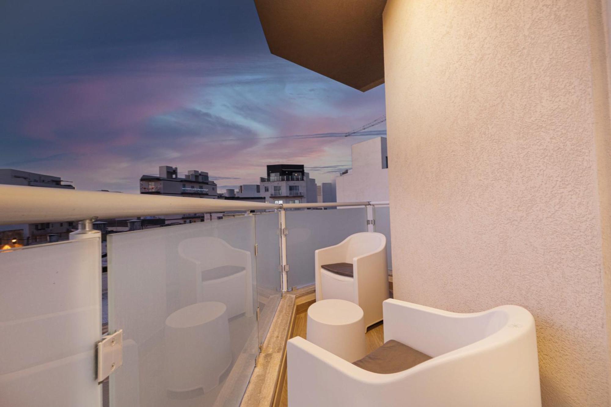 Luxurious & Spacious 2Bd Accomodation At The Podium - Yacht Marina Area, Close To Valletta 姆西达 外观 照片